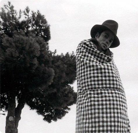 Michael Jackson Photo Shoot for Pictures used later in his DANCING THE DREAM Book (Unreleased Picture)